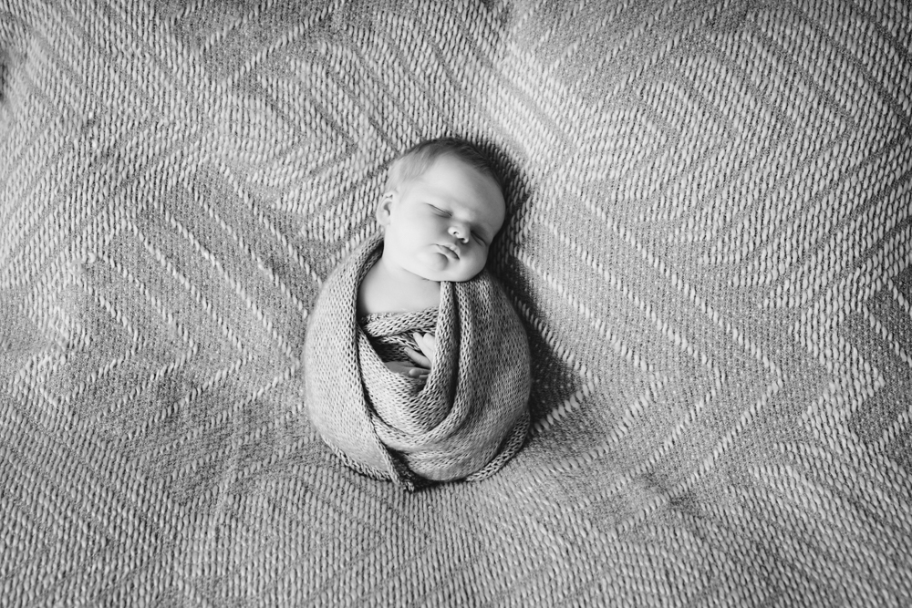 Helen Rowan Photography Newborn Home Black and White - 11